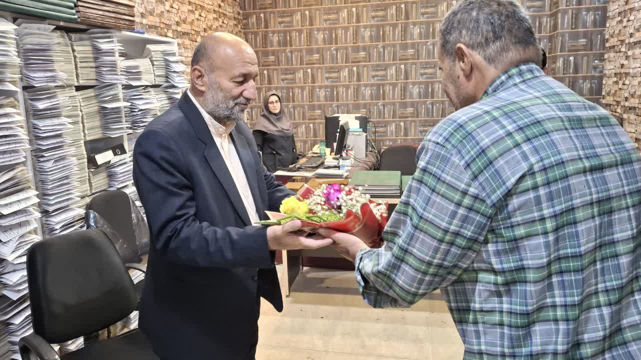 «تکریم روز خبرنگار در نشریه گویه؛ قدردانی کانون بازنشستگان از رسانه دغدغه مند»